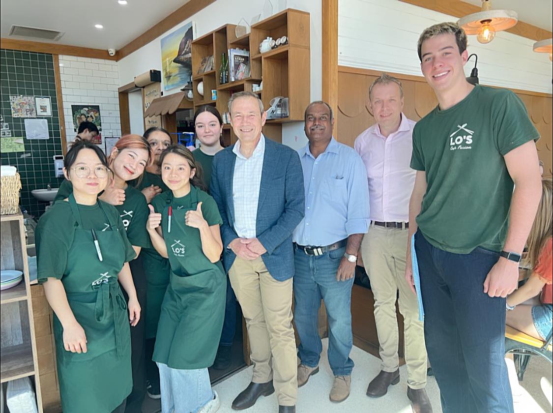 Lo's team with guests